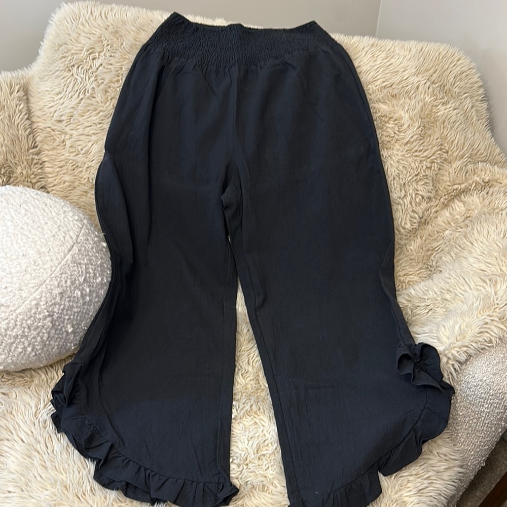 Black Ruffle Hem Pants